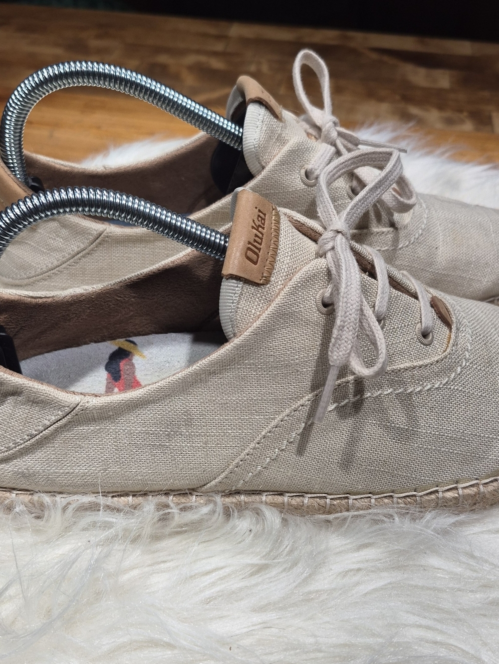 OluKai Kaula Pa'a Li Beige Canvas Espadrille Sneakers Womens 8.5